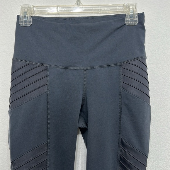 Old Navy Active Charcoal Leggings - Picture 5 of 6